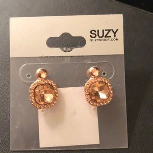 Rose gold earring